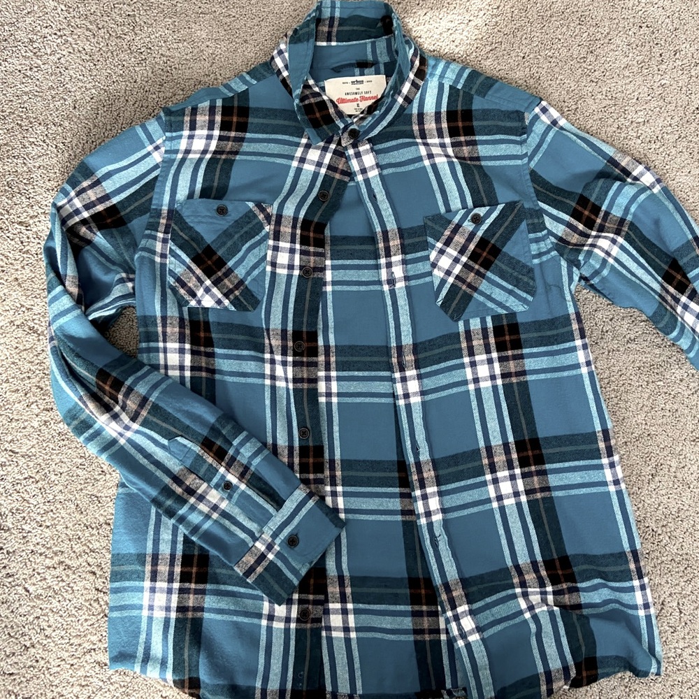 Blue Plaid Button-Up💙